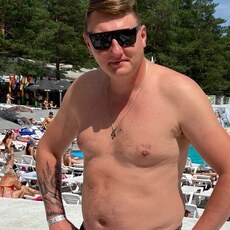 Сеня, 32