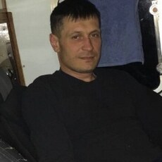 Слава, 33