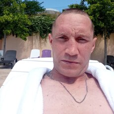 Ден, 33