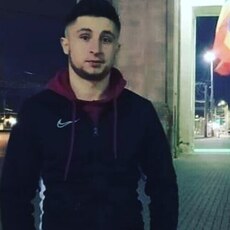 Степан, 28