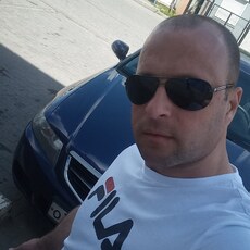 Ярослав, 42