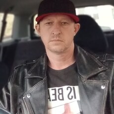 Толя, 48