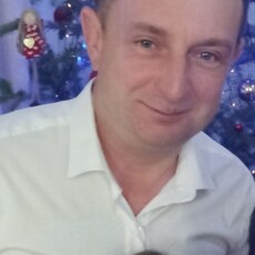Владимир, 44