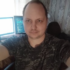 Роман, 39