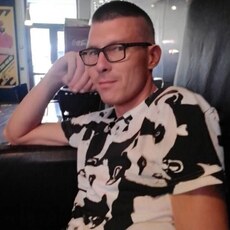 Тимур, 33