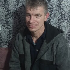 Гриша, 48