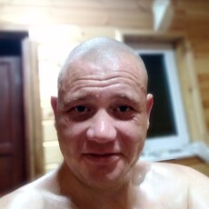 Витя, 44