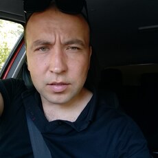 Ян, 33