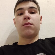 Евгений, 19