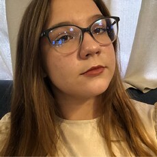 Милана, 21