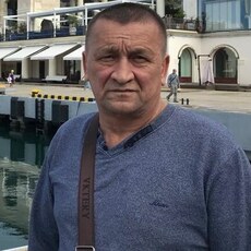 Андрей, 54