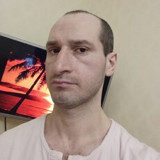 Боря, 25