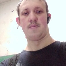 Сеня, 33