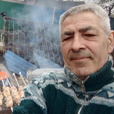 Миша, 60