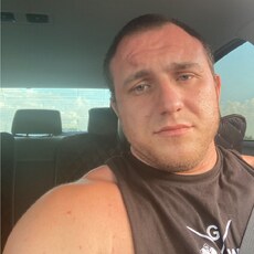 Григорий, 32