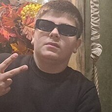 Слава, 25