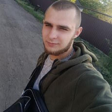 Саша, 24