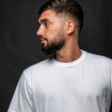 Григорий, 27