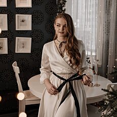 Елизавета, 19