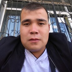 Демьян, 32