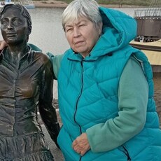 Есения, 62