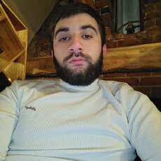 Леонид, 29