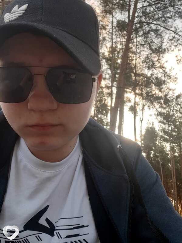 Толя