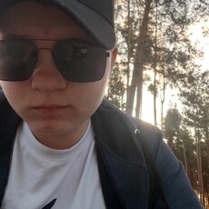 Эдик, 22
