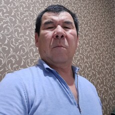 Валентин, 53