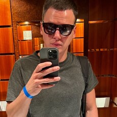 Виталий, 27