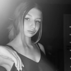 Зоя, 20