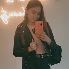 Серафима, 25