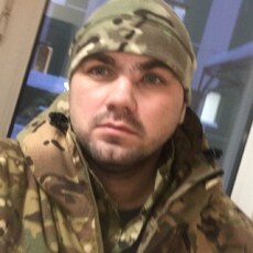 Вася, 33