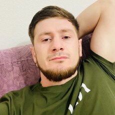 Тарас, 29