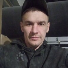 Юра, 38
