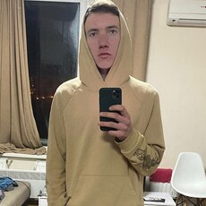 Андрей, 21