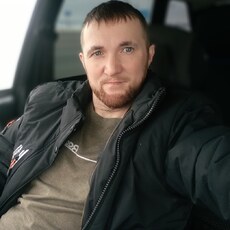 Веня, 37