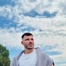 Анатолий, 22