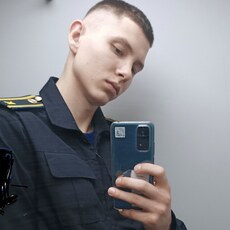 Эдуард, 19
