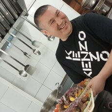 Витя, 41