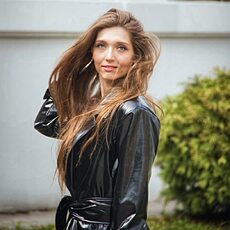 Нина, 33
