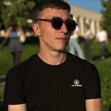 Адриан, 25