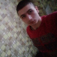 Гоша, 25