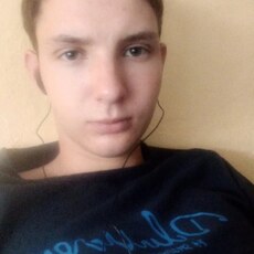 Валера, 23