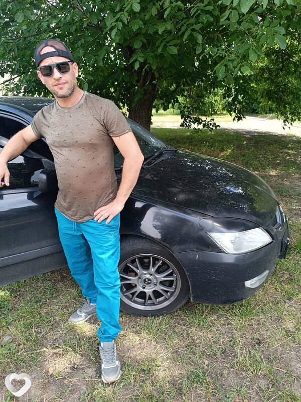 Женя