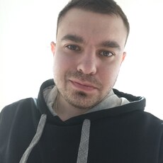Юра, 28