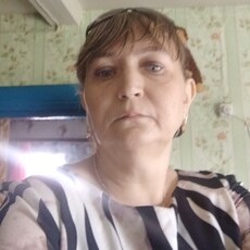 Эмилия, 44