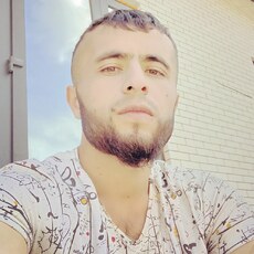 Эмиль, 28