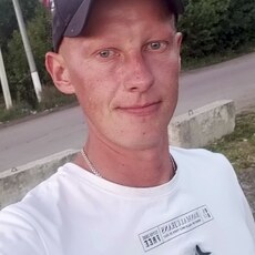 Саша, 32