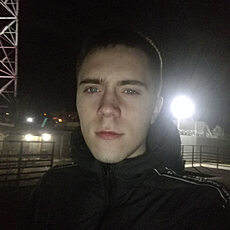 Эдуард, 27